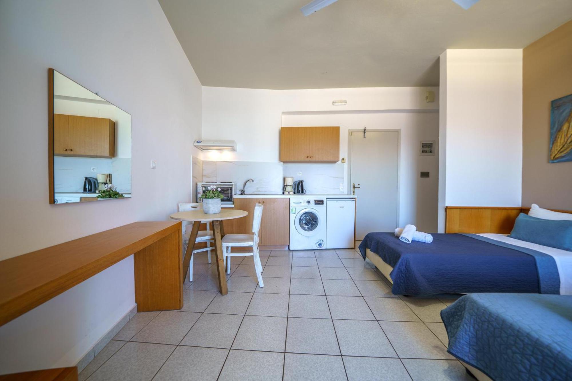 Rodi Blue Apartments Amoudara  ภายนอก รูปภาพ